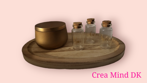 Houten plankje + kaars + 3 kokertjes