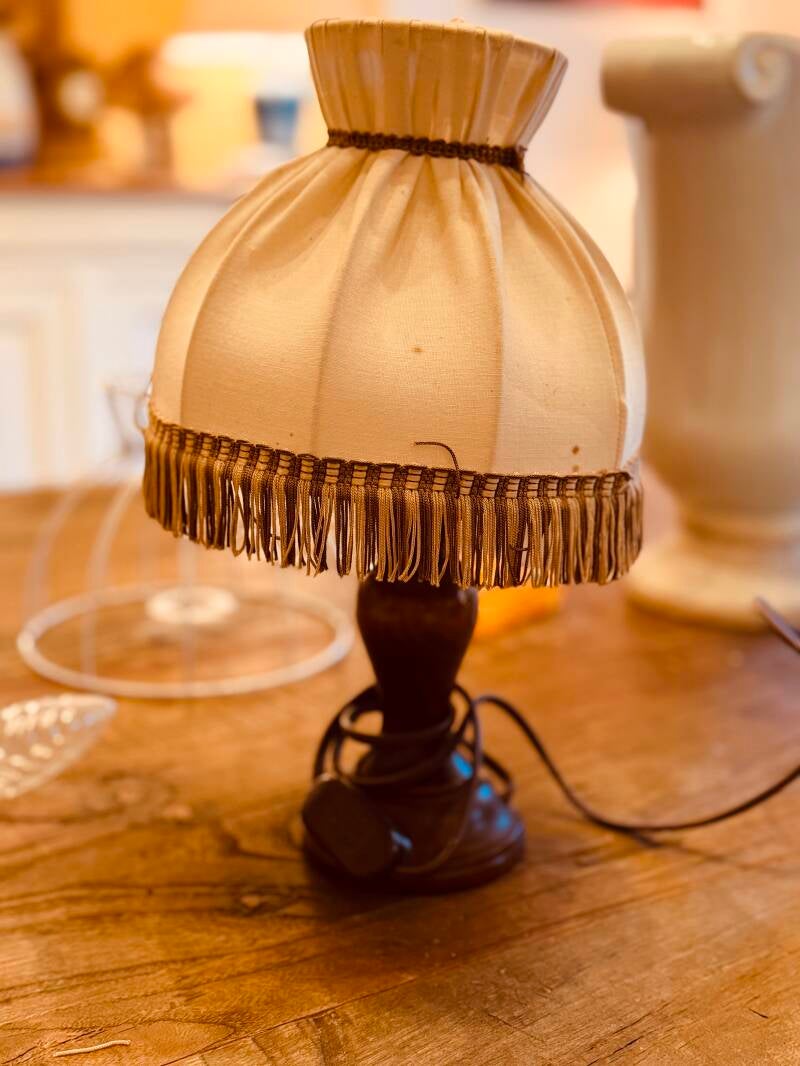 Vieille lampe de chevet