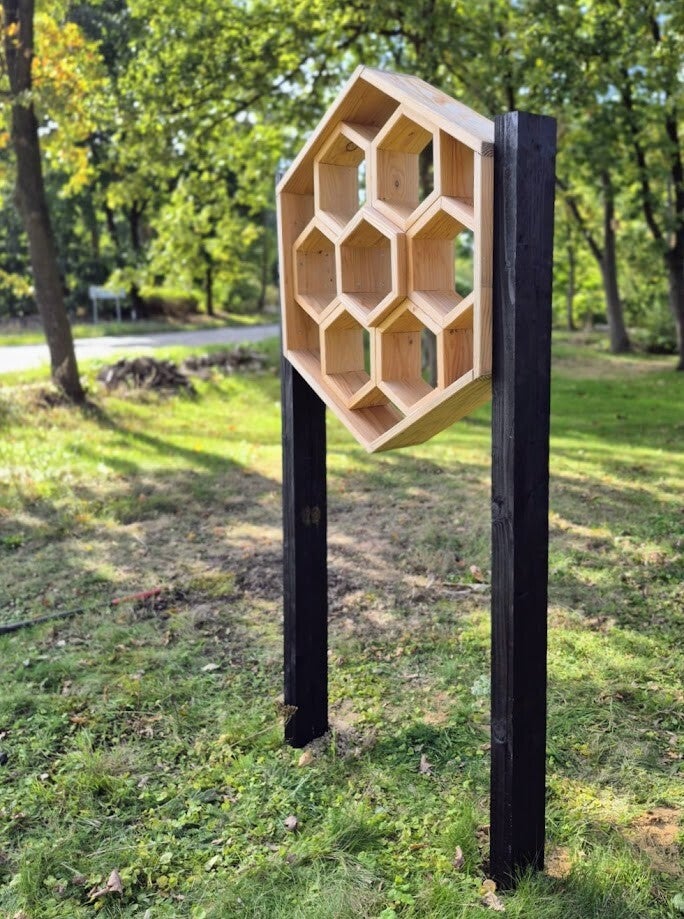 bijenhotel-insectenhotel-op-palen-xl-standard.jpg