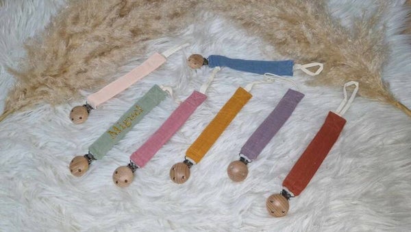 Attache tétine tissu