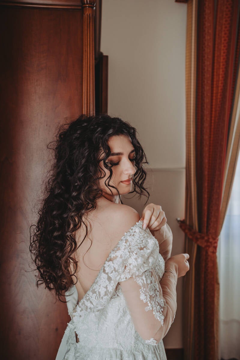 sposa veste abito matrimonio Hotel Progresso San Benedetto del Tronto