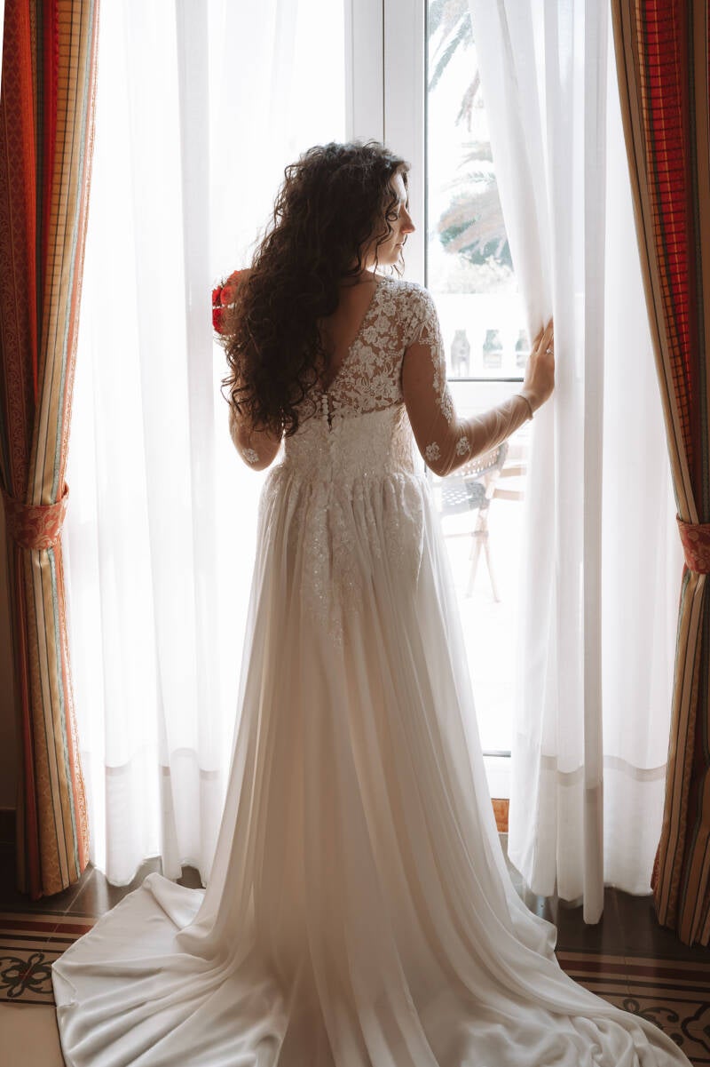 ritratto sposa finestra mare Hotel Progresso San Benedetto del Tronto