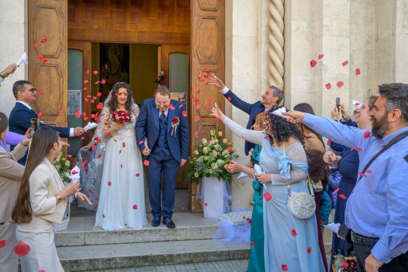 uscita chiesa sposi petali matrimonio San Benedetto del Tronto