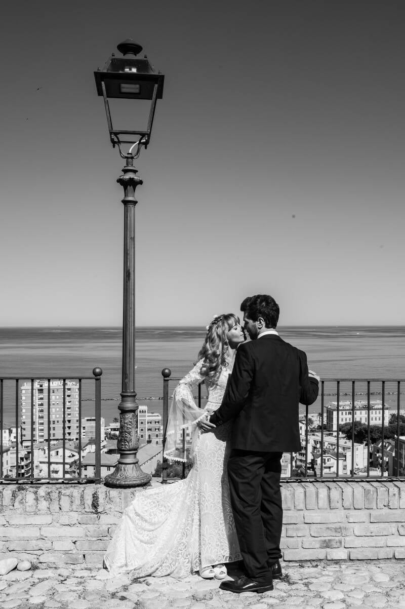 224-standard.jpgritratto sposi panorama mare Adriatico Grottammare Alta