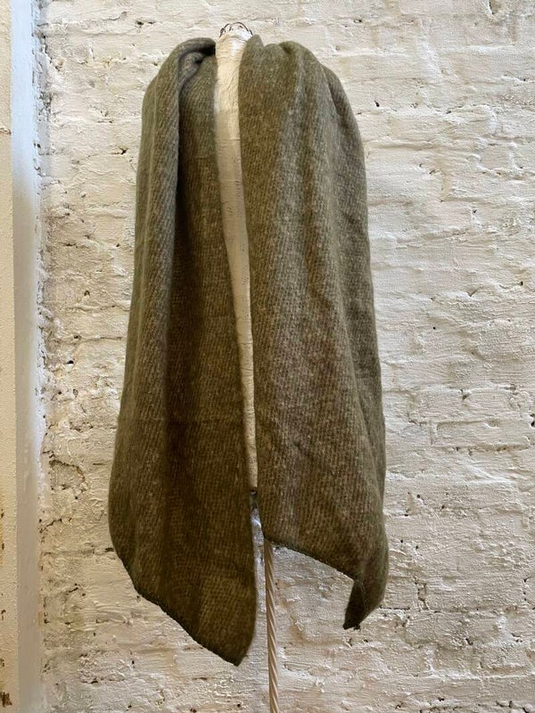 Warme spikkels sjaal