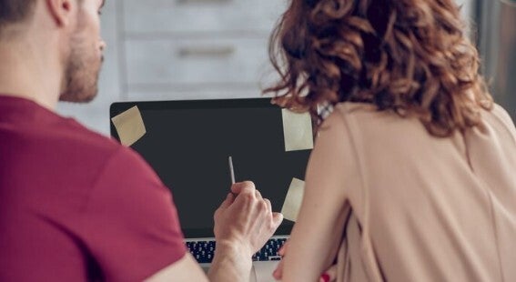 Reparatie van bijvoorbeeld speelgoed.
