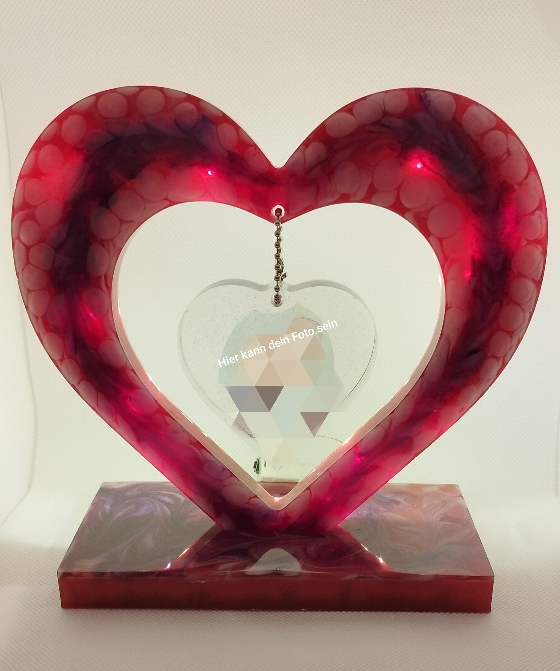 Personalisiertes Herz mit eingegossener Beleuchtung