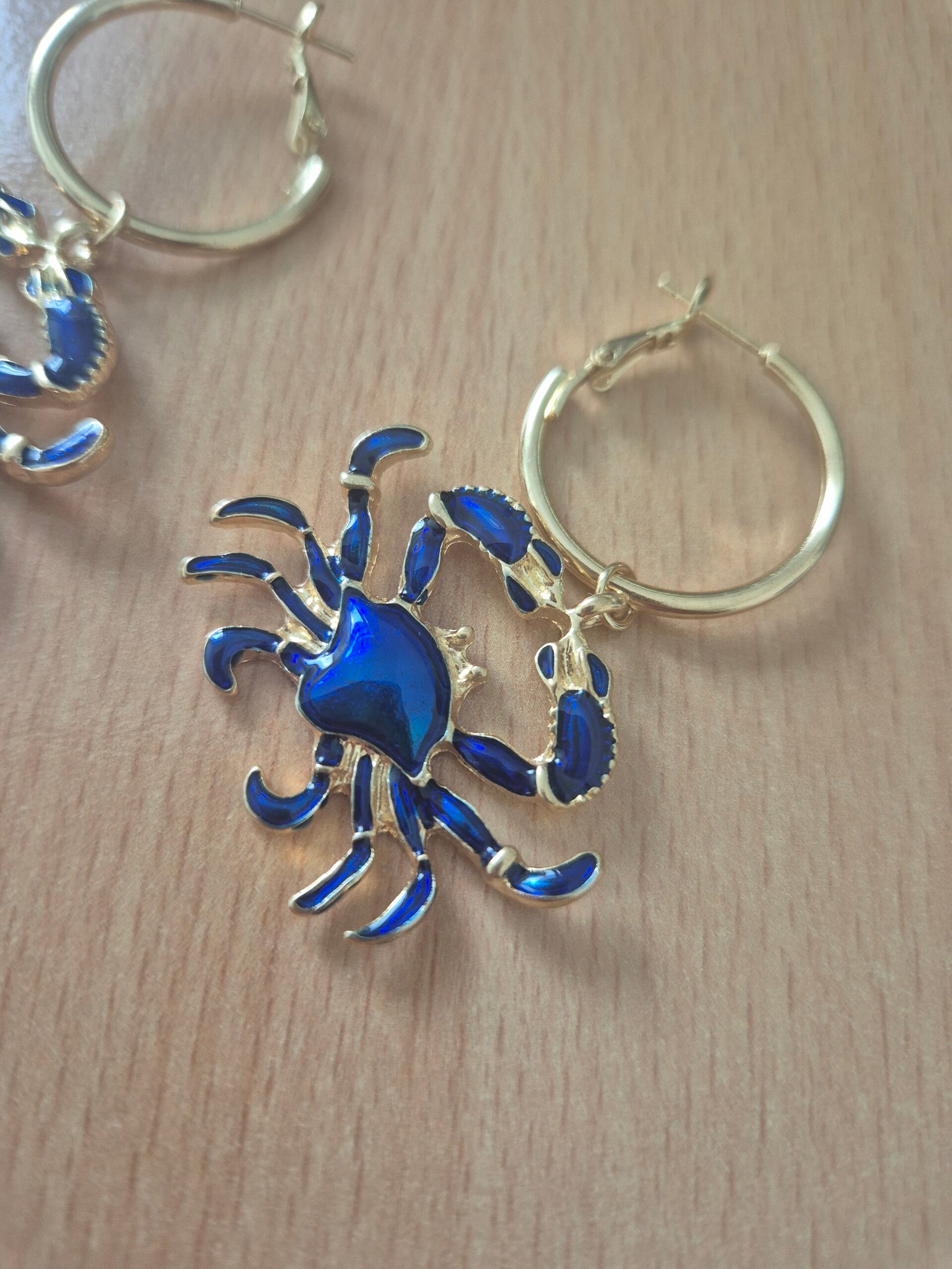 Krabben oorbellen hangers - Blauw/Goud