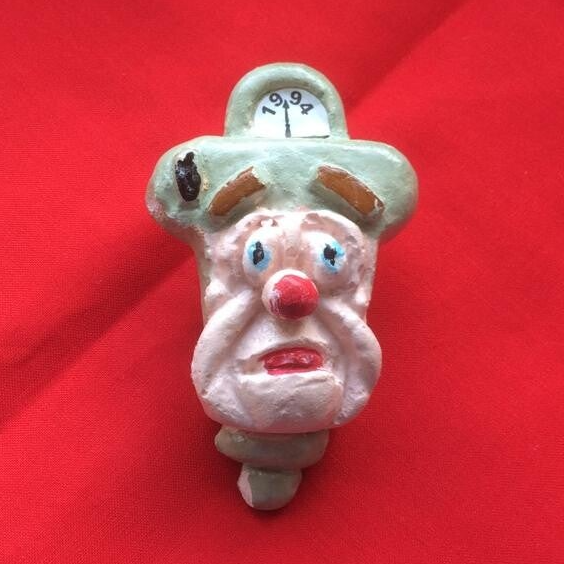 Dasring van gips gemaakt allemaal met de hand door de bouwers van B.C. de Leutige Krabben 1994