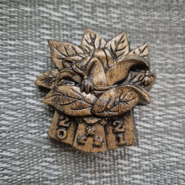 2021 Broche Krabbegat