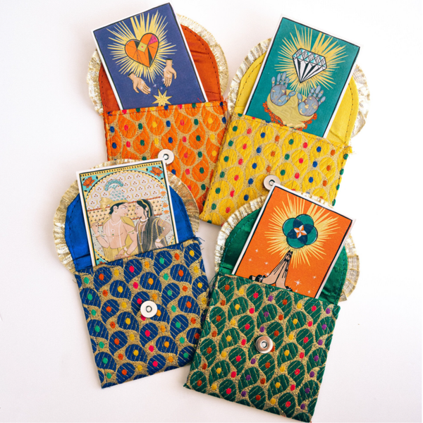 JAQUARD ENVELOPE