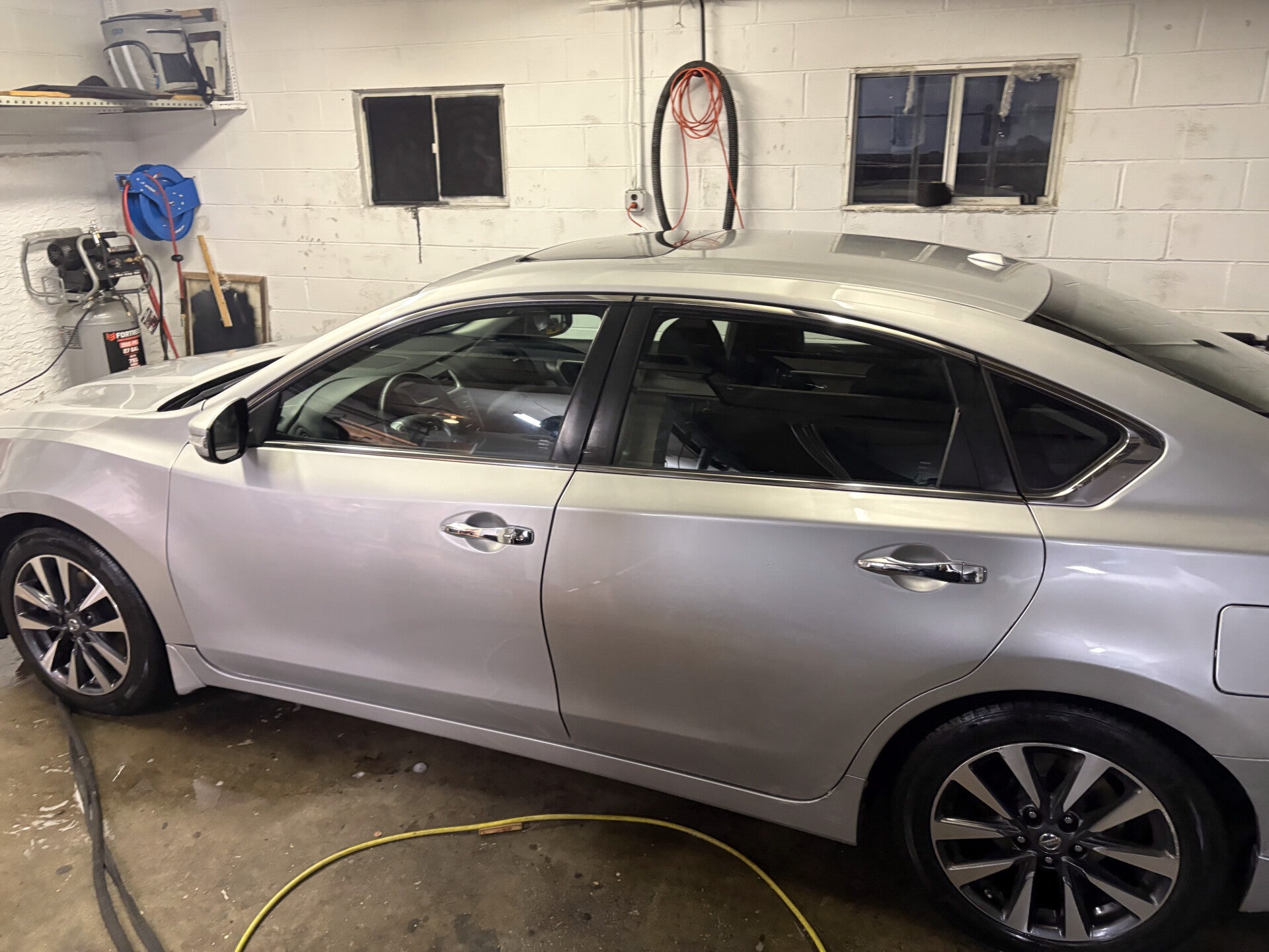 2017 Nissan alt