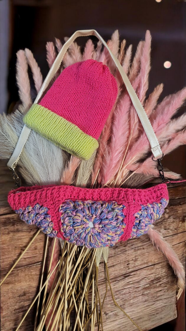 Granny Square Bauchtasche mit Mütze Pinki