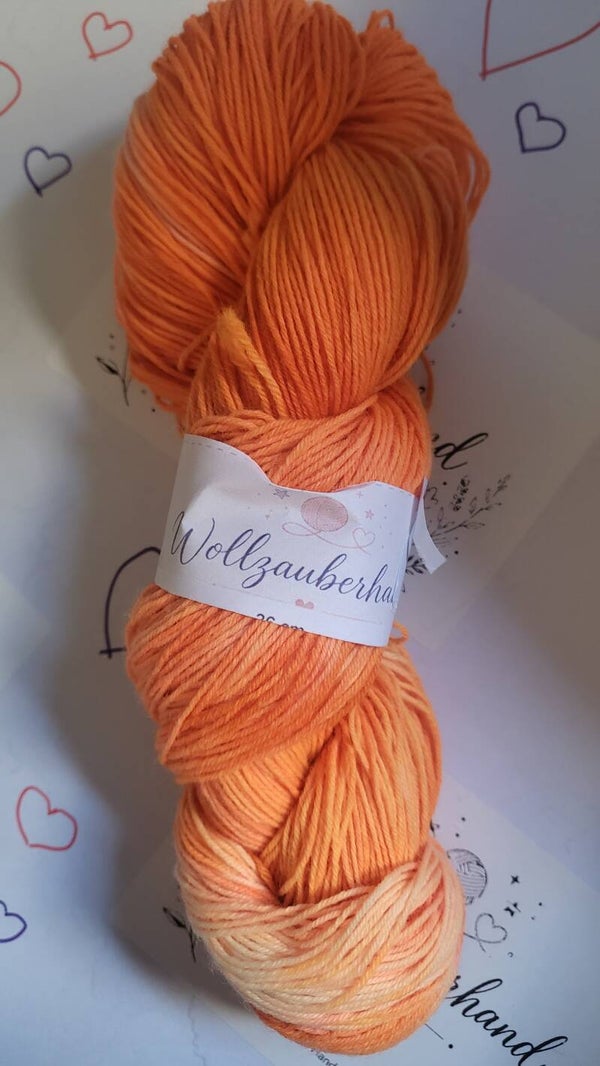 Wollzauberhand Orange