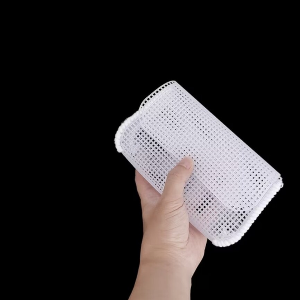 Taschenhäkel -Stickset mit Haken und Ösen