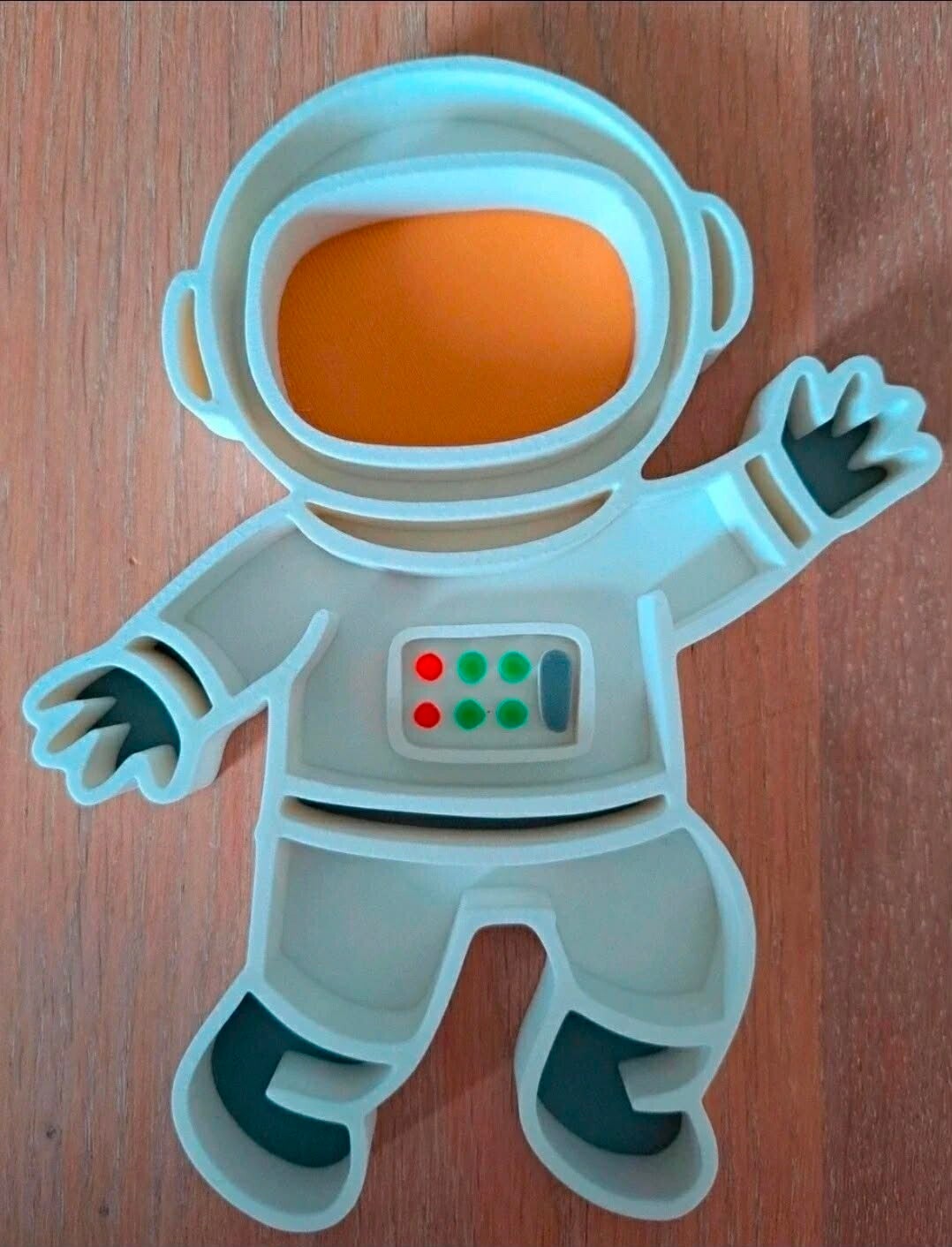 vulvorm astronaut