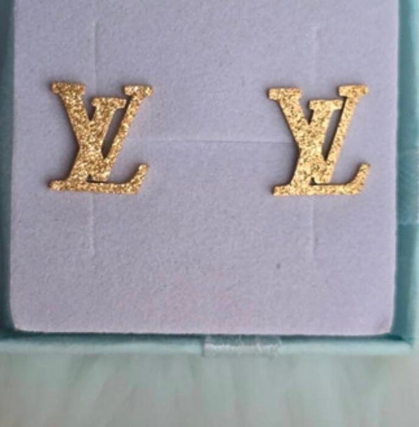 Boucle d’oreille LV