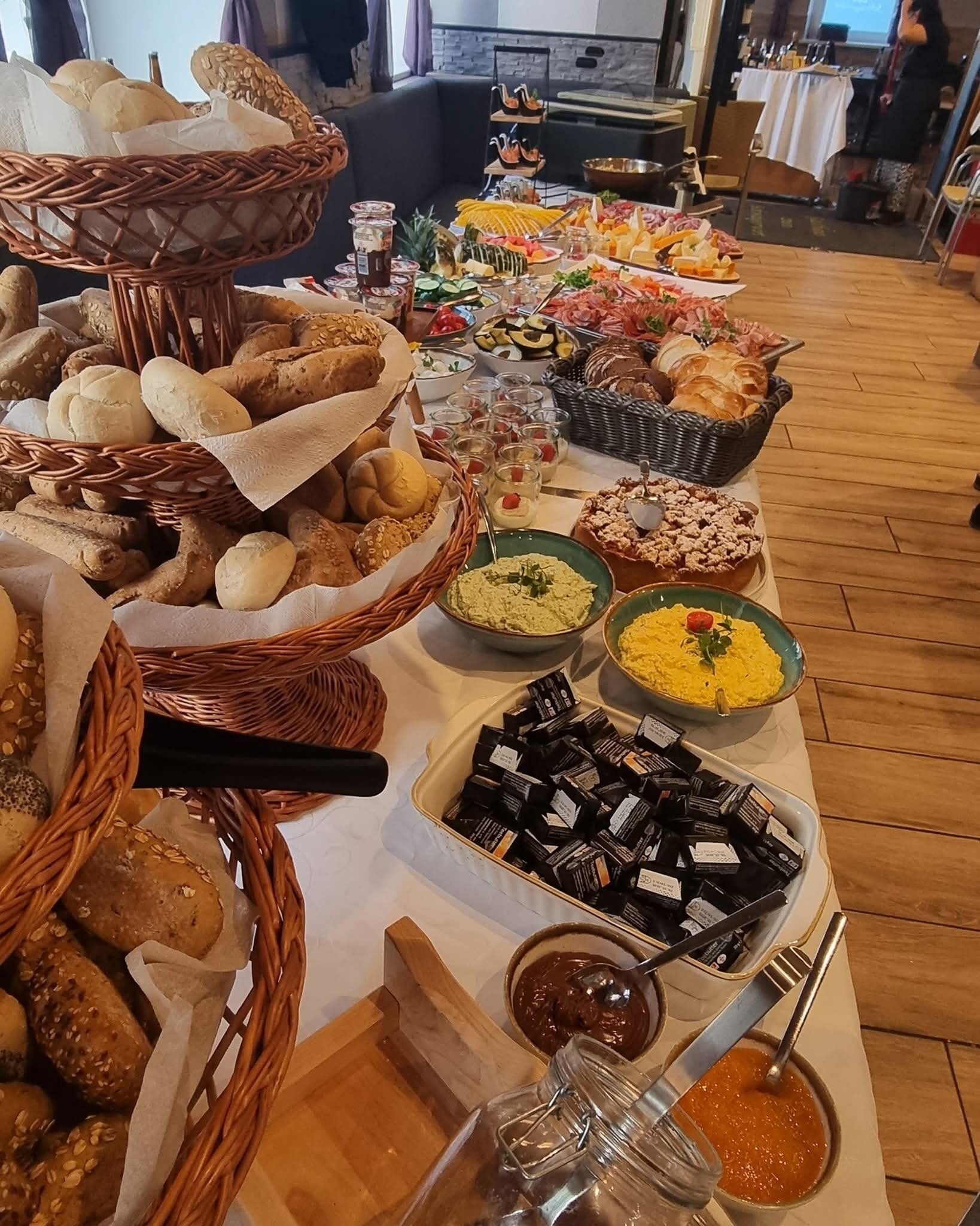 Frühstück 5.APRIL