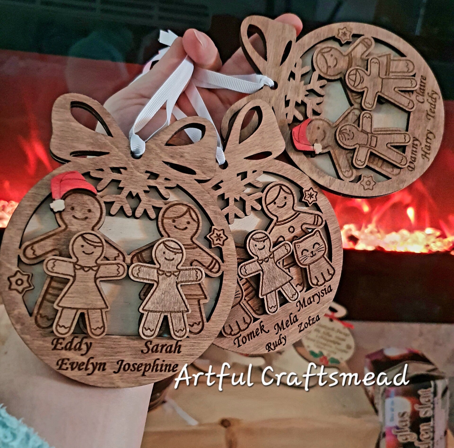 Gingerbread Family Bauble, Christmas Decoration, Personalised Wooden Bauble , Engraved Xmas Ornament, Christmas Tree