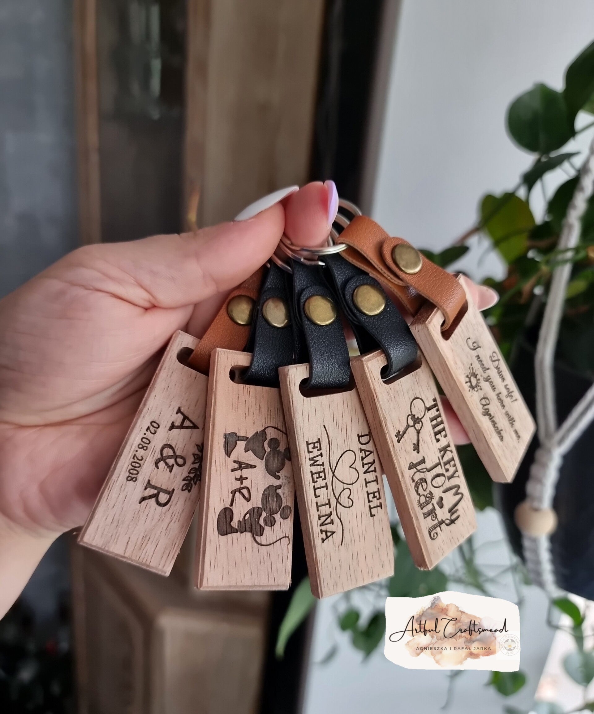 Personalised Wooden Keychain for everyone, Custom With Names And Date, Solid Wood With Leather, Valentines, Anniversary, Love Gift, Spersonalizowany brelok z drewna dla każdego, spersonalizowany z imionami i datą, lite drewno ze skórą, walentynki, rocznic