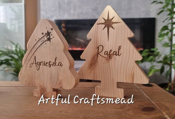 Personalised Wooden Christmas Tree Decor – Custom Name Engraved Pine Ornament – Holiday Table Decoration