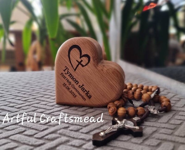 Charming Oak Heart-Shaped Rosary Box, Dębowe Pudelko W kształcie serca na różaniec