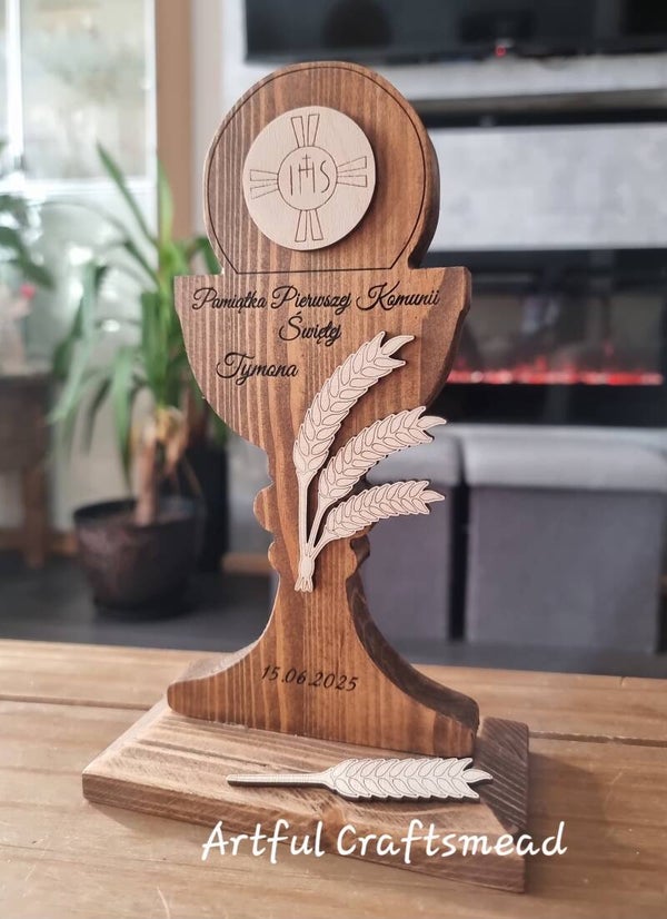 Stunning Handcrafted Pinewood Chalice with Host for communion, Drewniany Kielich  hostią, Pamiątka Komunii