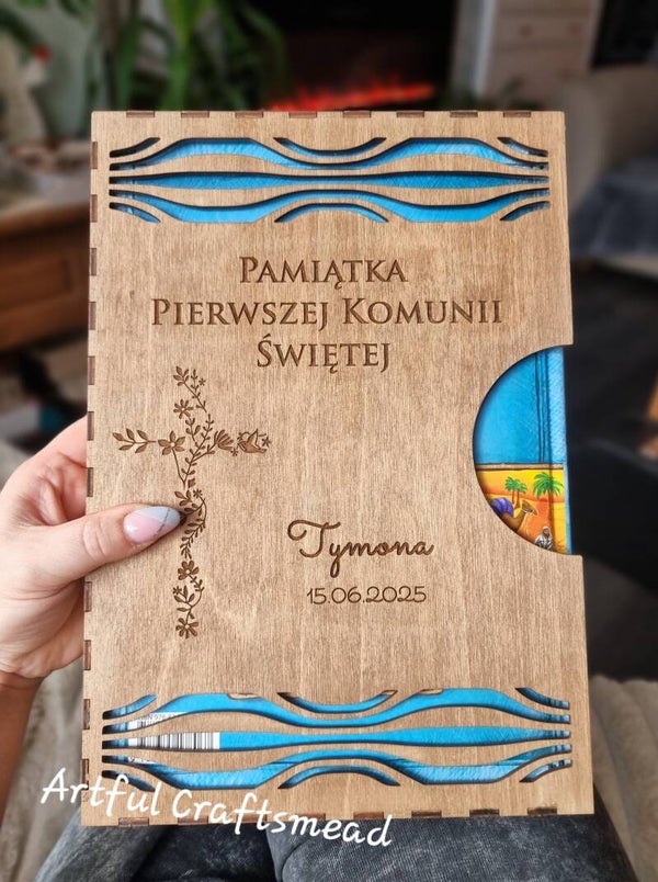 Personalized Wooden Slide Box for a Bible or Special Book,  spersonalizowane drewniane pudełko na wsunięcie, na Biblię lub wyjątkową książkę