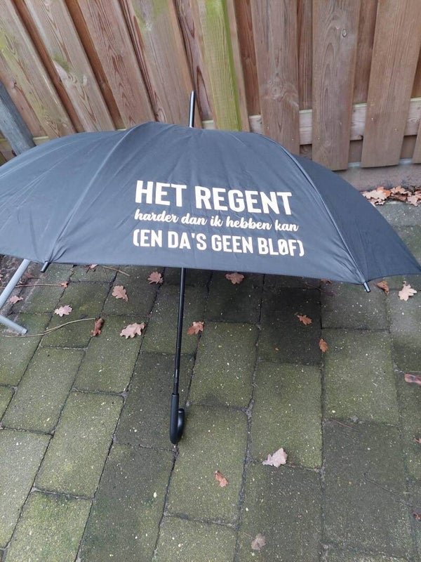 Het regent harder dan ik hebben kan