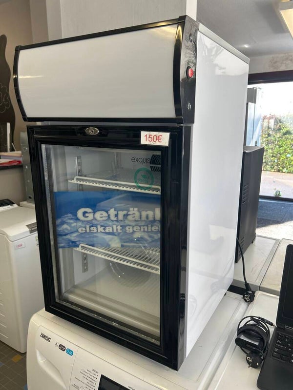 Frigo met glazen deur en lichtblok