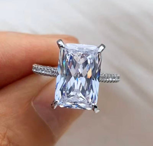 Big zircon ring