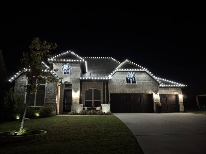 Christmas light installation in DFW by TrueLight