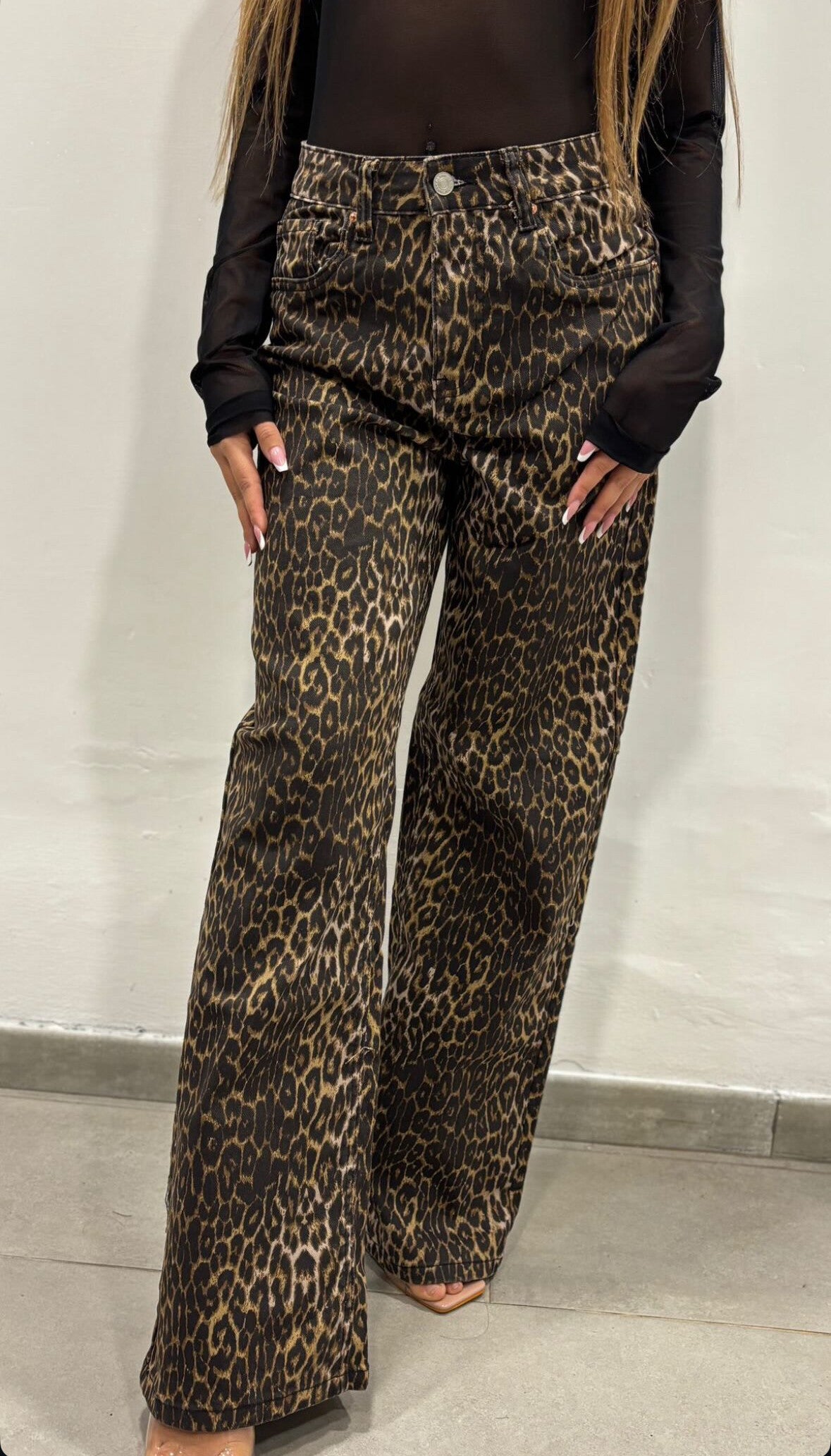 Pantaloni Jeans Leopardati a Palazzo