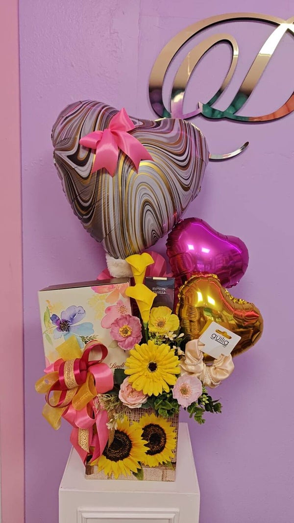 Bouquets y cestas de cumpleaños
