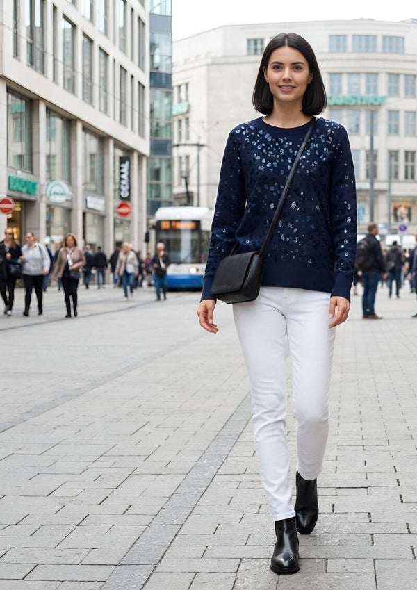 Pullover m. Pailletten-Verzierung