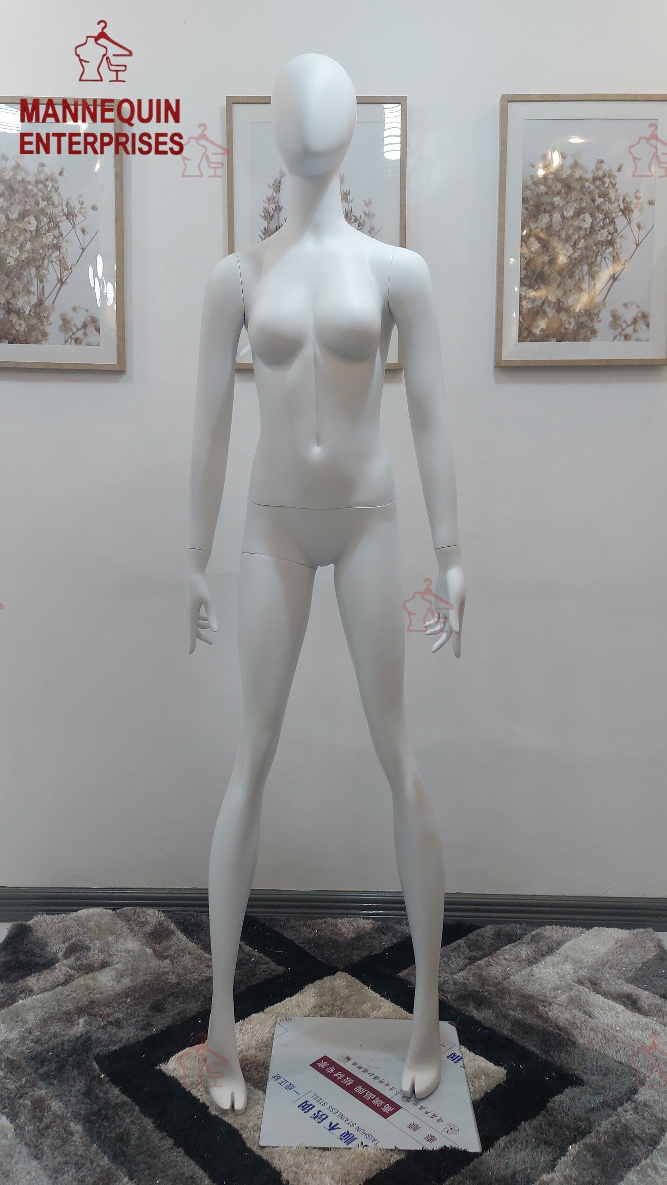 Female Matte White Fiberglass Mannequin