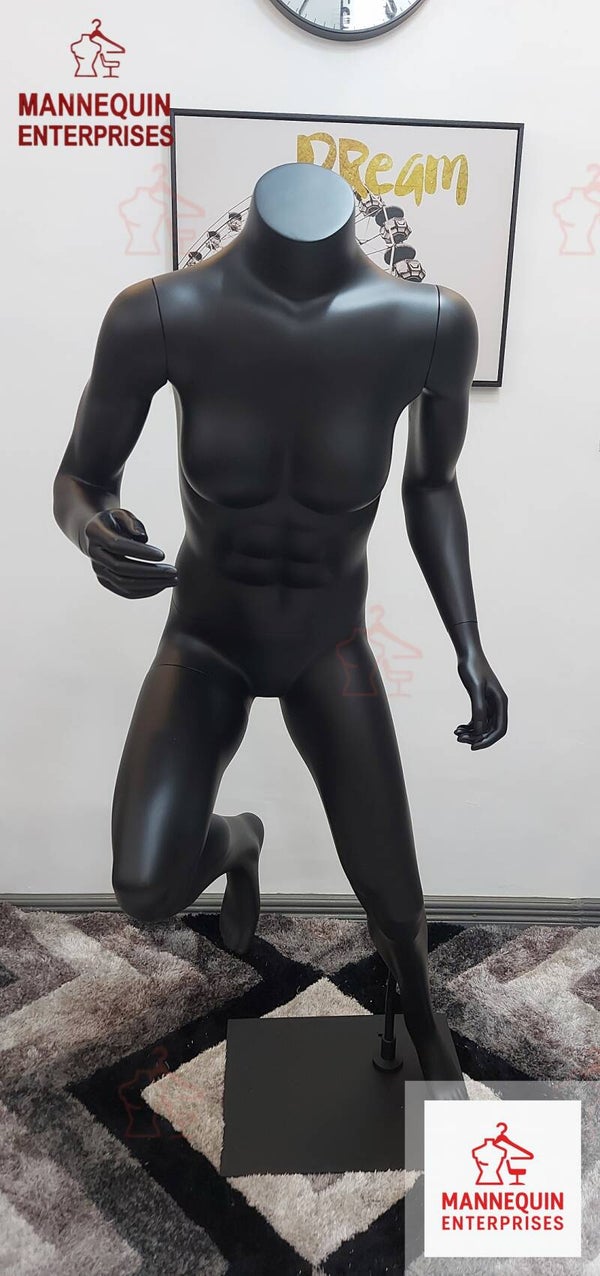 Female Athletic Running Mannequin – Matt Black