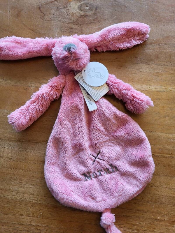 Knuffeldoekje Richie Rabbit Deep pink inclusief naam en geboortedatum