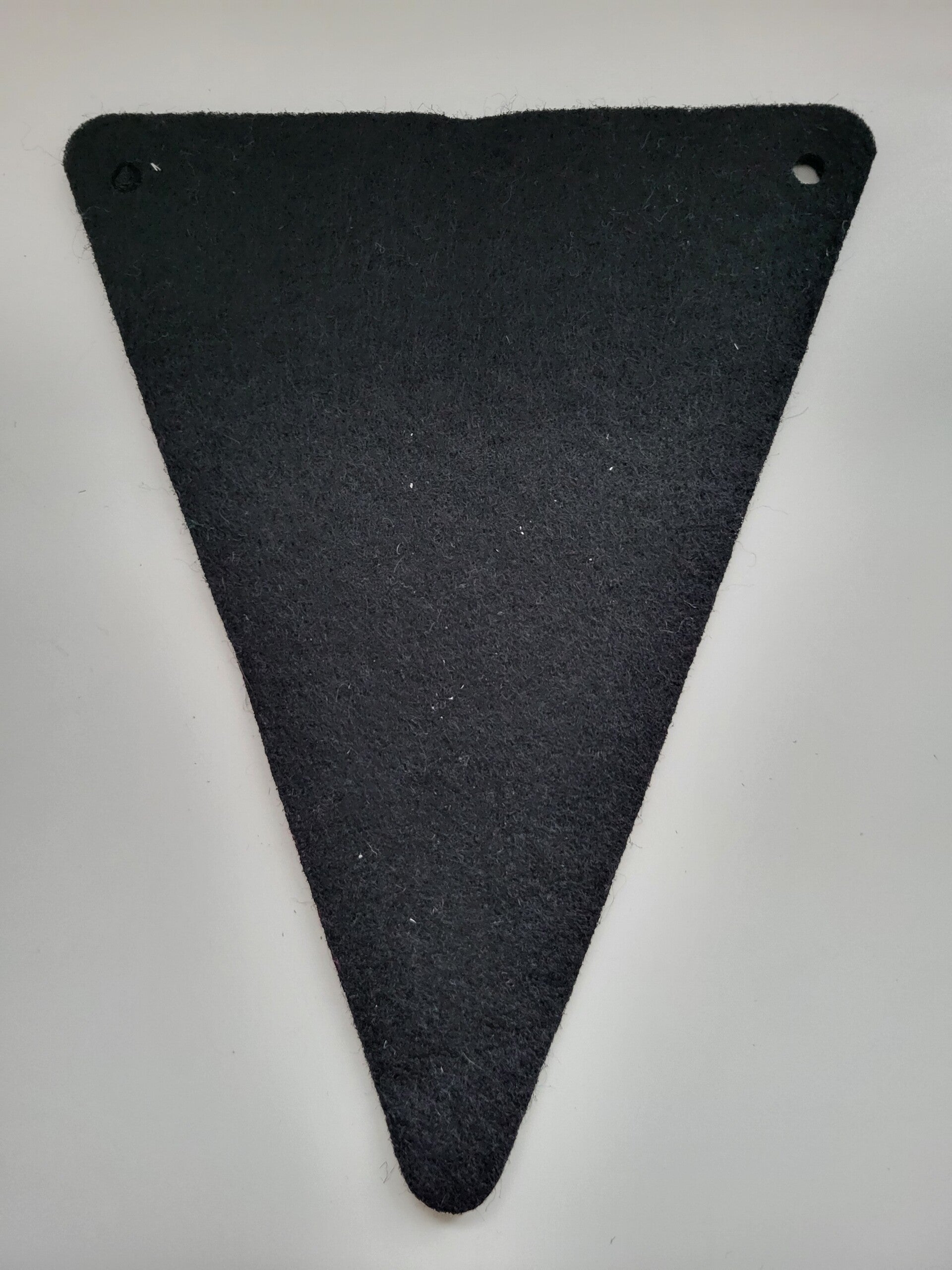 Vlag zwart inclusief letter