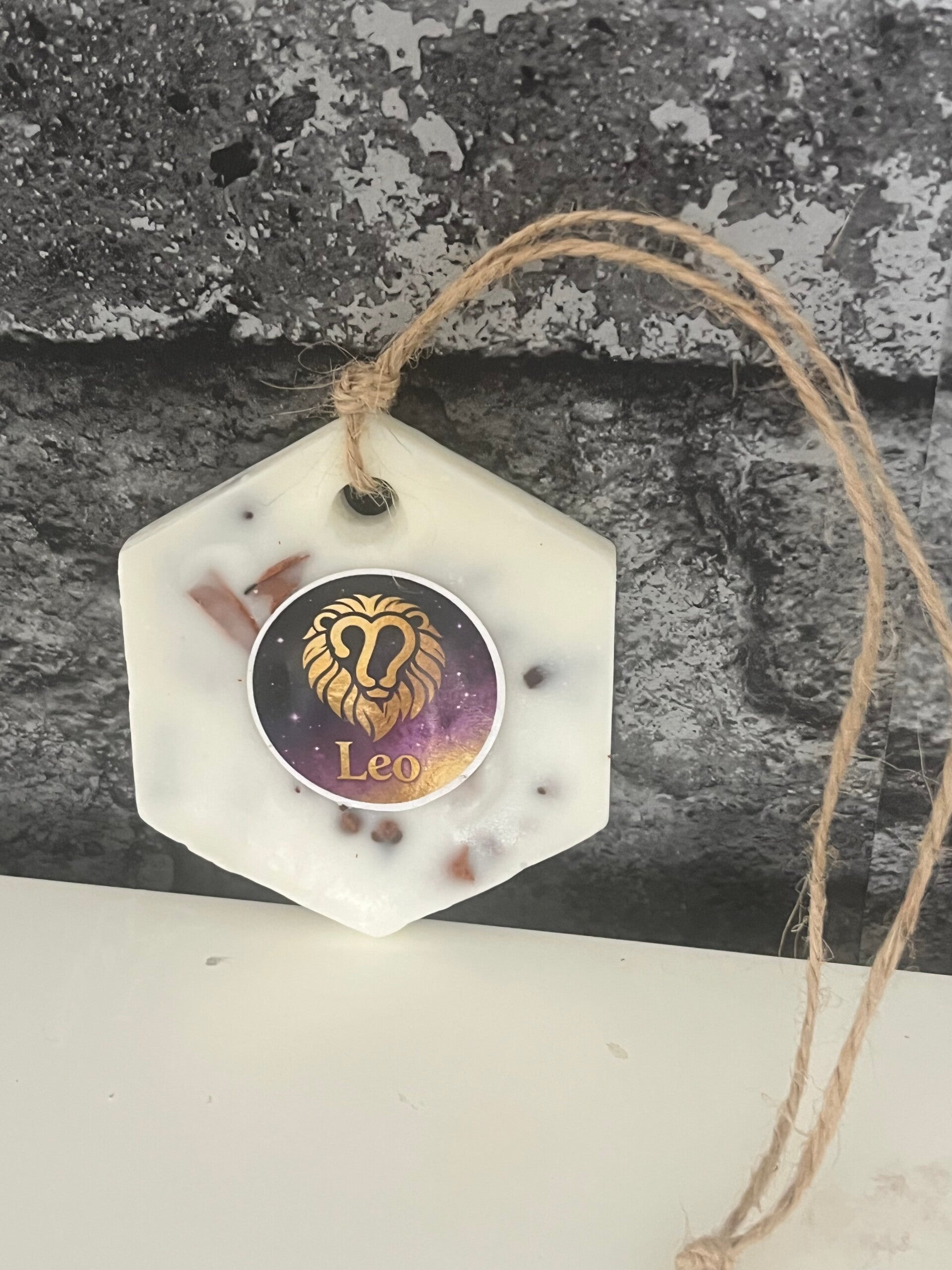 Zodiac Glow Hanging Cinnamon & Clove Soy Wax Sachet Aroma Fresheners