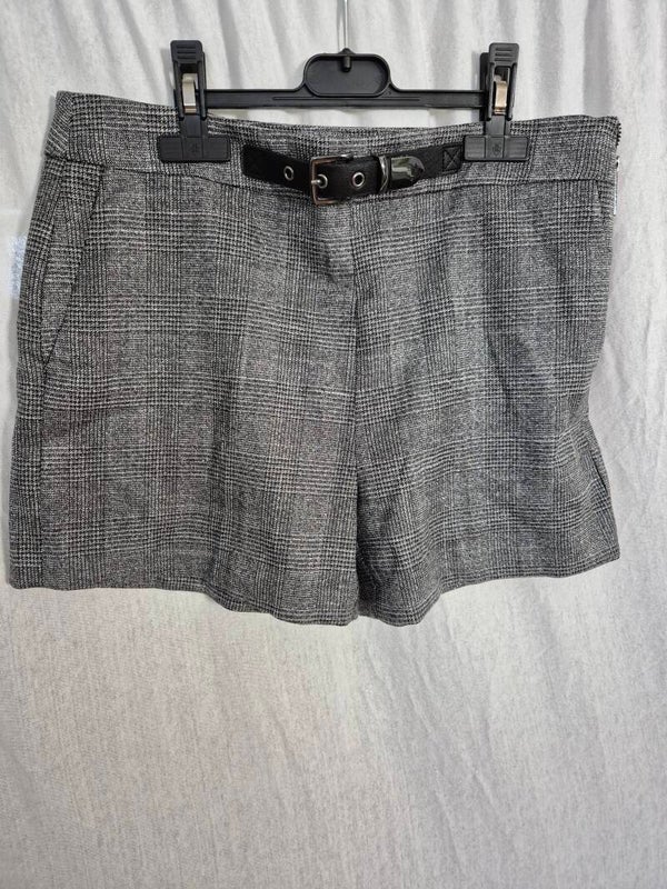 Kurze Hose Gr. M