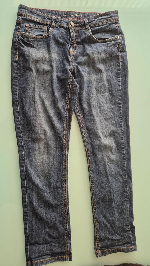 Jeans Gr. 42