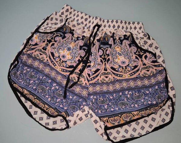 Kurze Stoffhose Gr. M/L