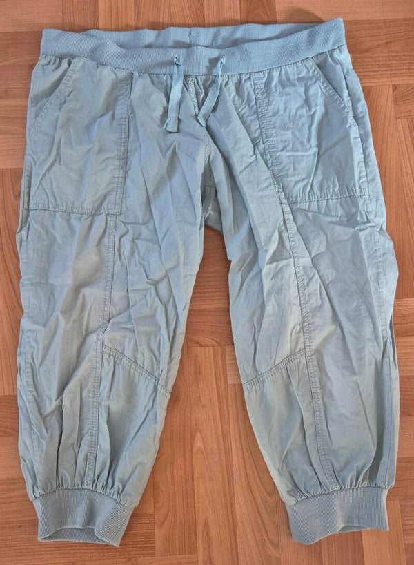 7/8 Stoffhose Gr. 42