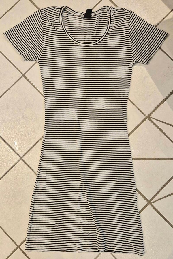 Enges Strickkleid Gr. M