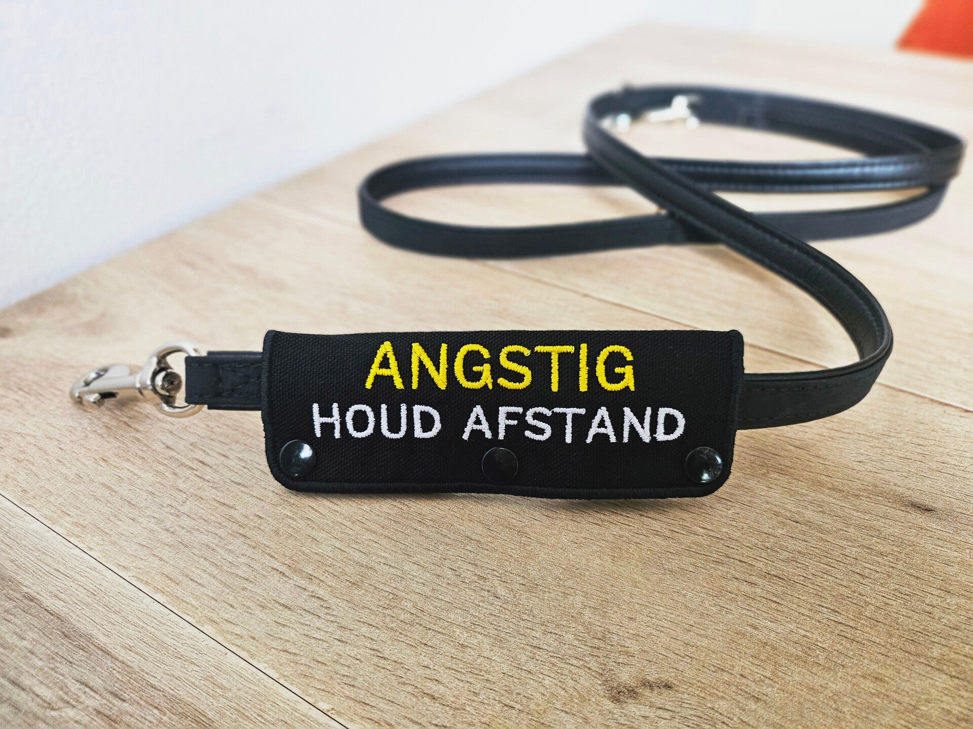 Sleeve 'Angstig'