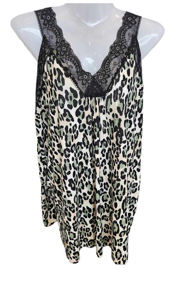 421-Top  Travel top print met kant