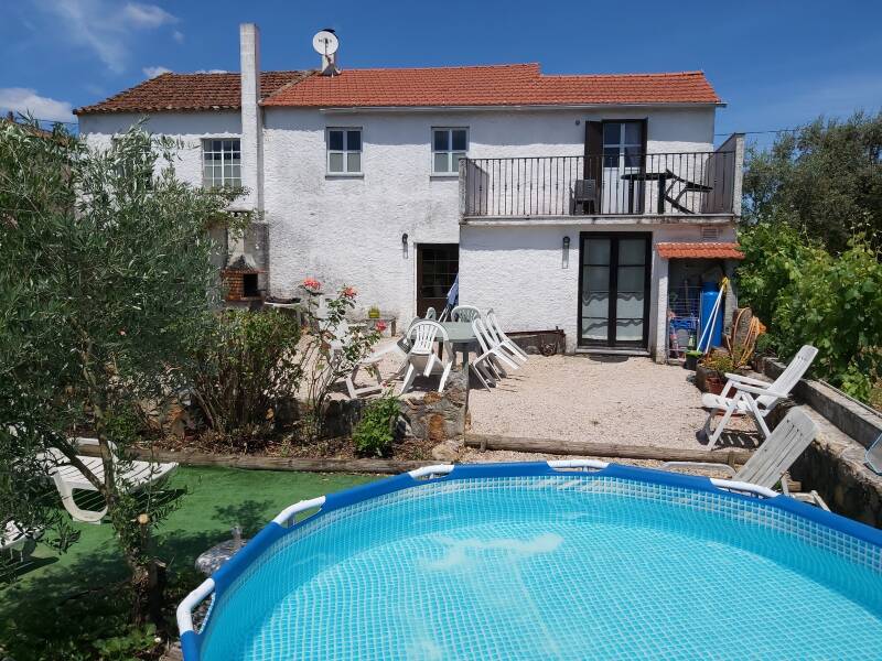 Garden with barbecue 