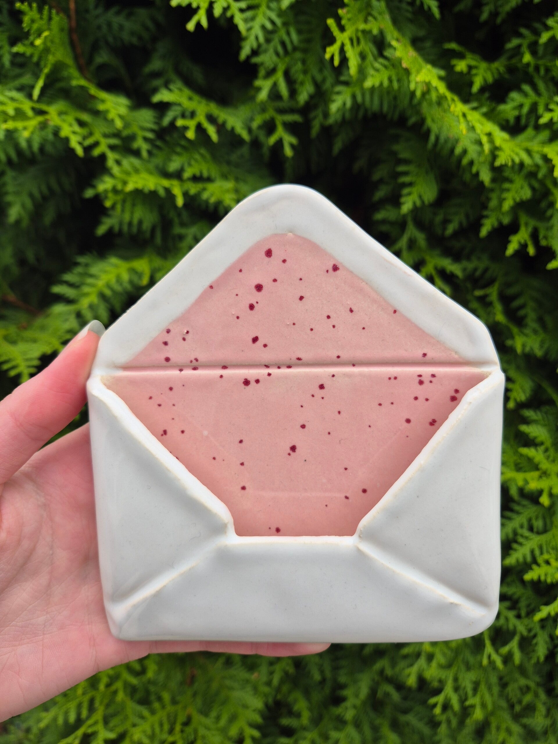 Envelop pink-a-boo