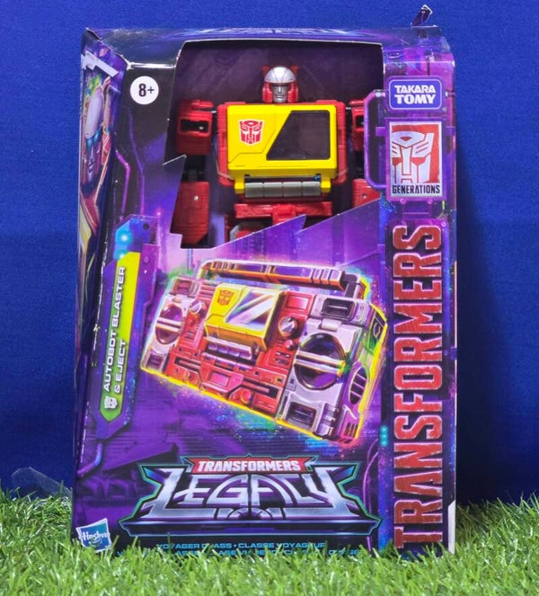 Transformers Legacy Blaster and Eject